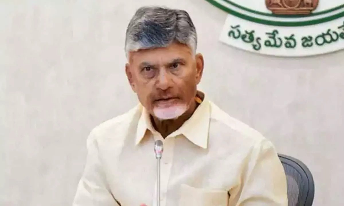 Naidu Addresses Chilli Price Crisis with Farmers and Traders